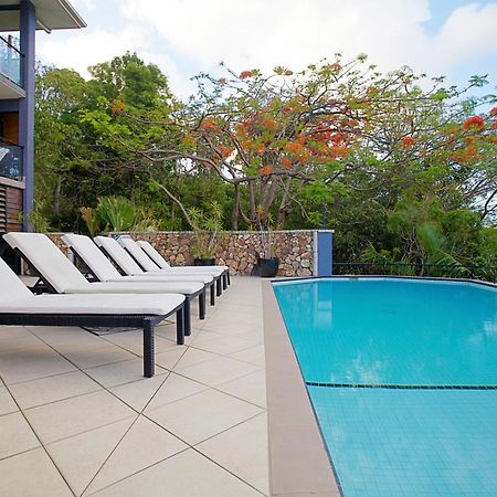 Aparthotel At Waterfront Whitsunday Retreat - Adults Only Airlie Beach Exteriér fotografie